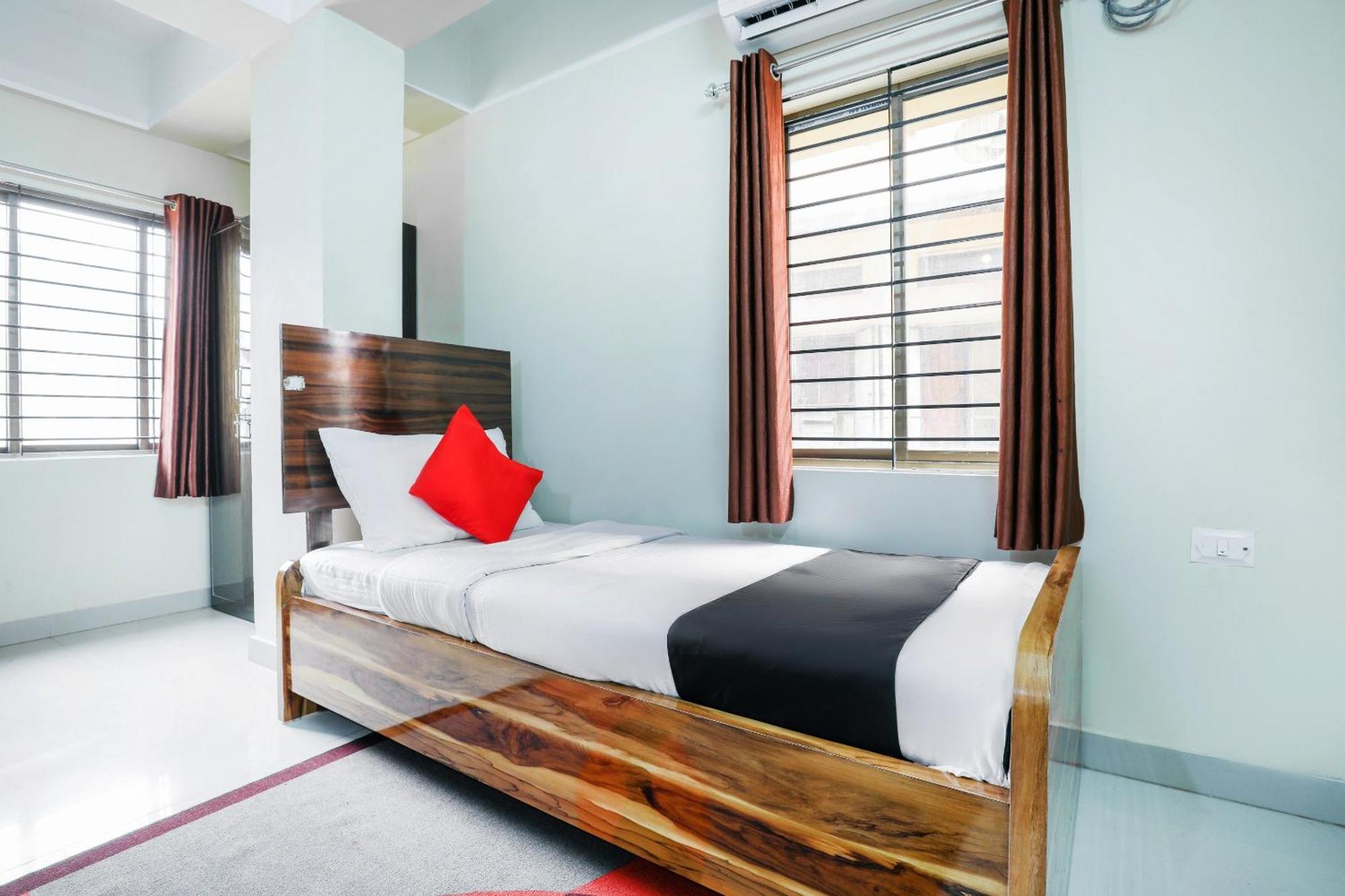 Hotel O Central Inn Dispur エクステリア 写真